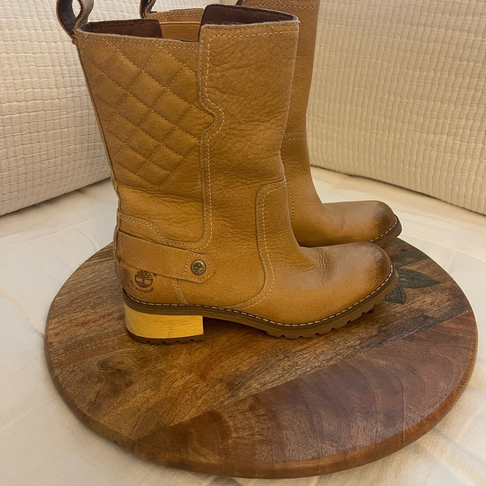 Timberland Women’s Earthkeepers Apley Mid Waterproof Boots. US 7 EUR 38